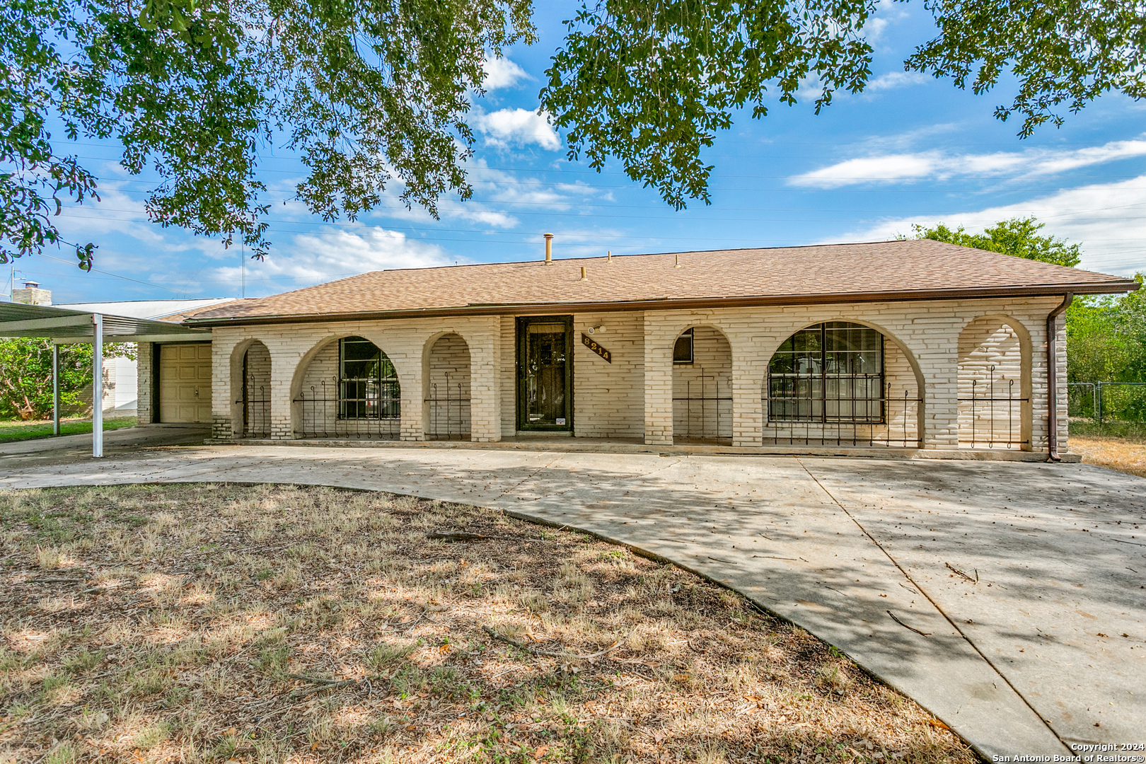 8214 CAMPOBELLO DR