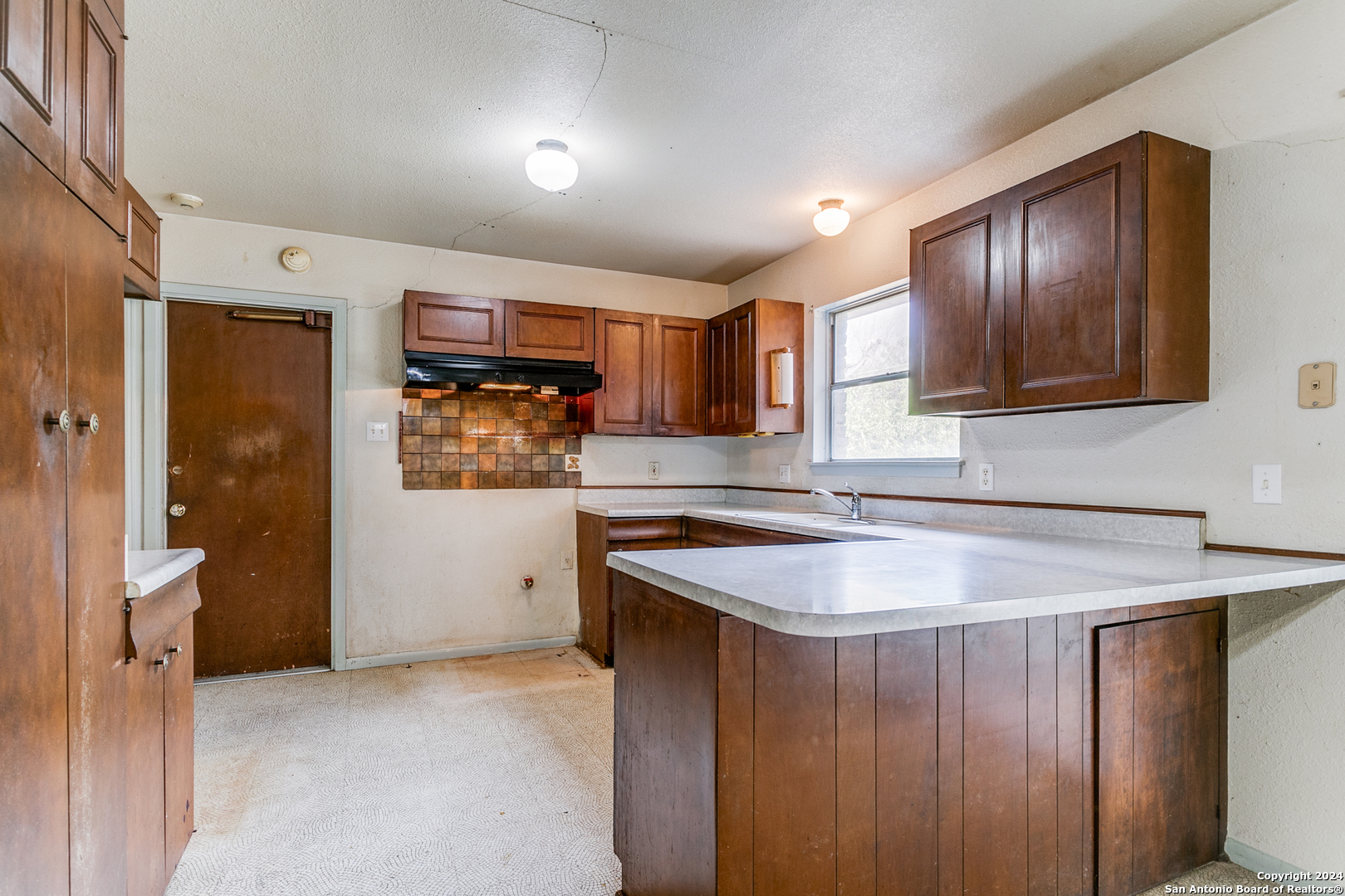 8214 CAMPOBELLO DR
