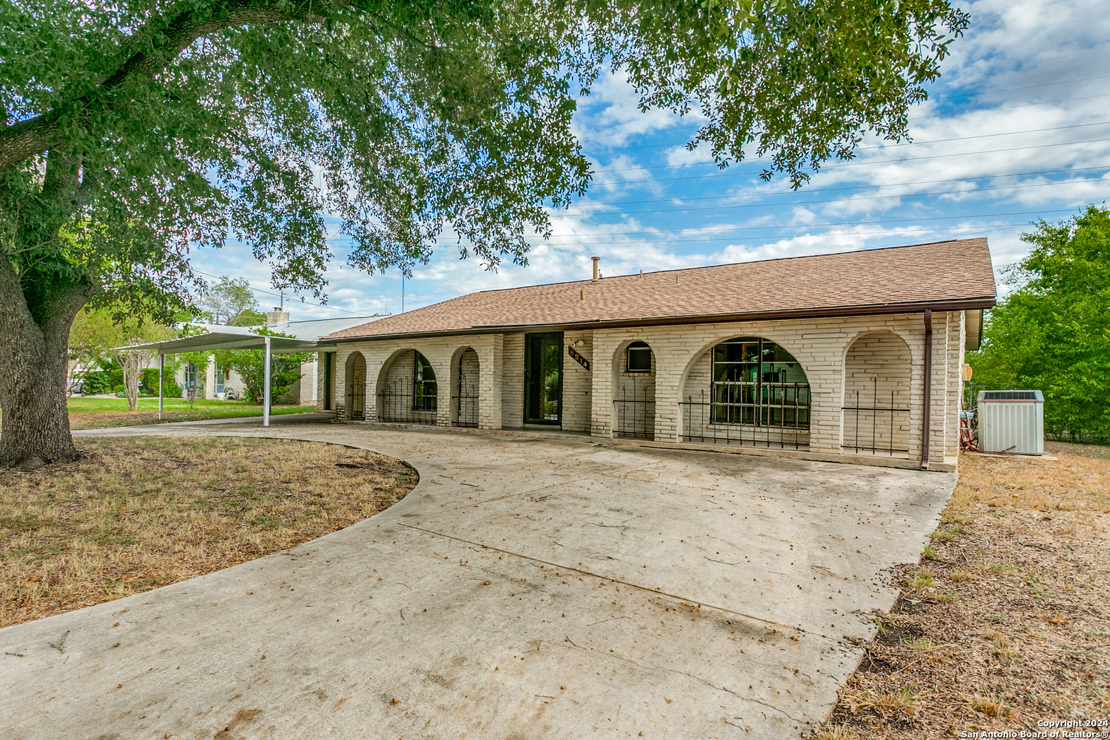 8214 CAMPOBELLO DR