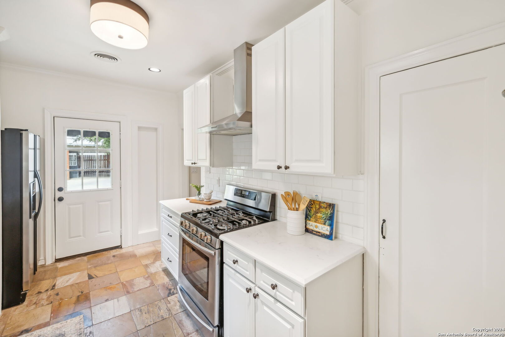 105 ROSEMARY AVE