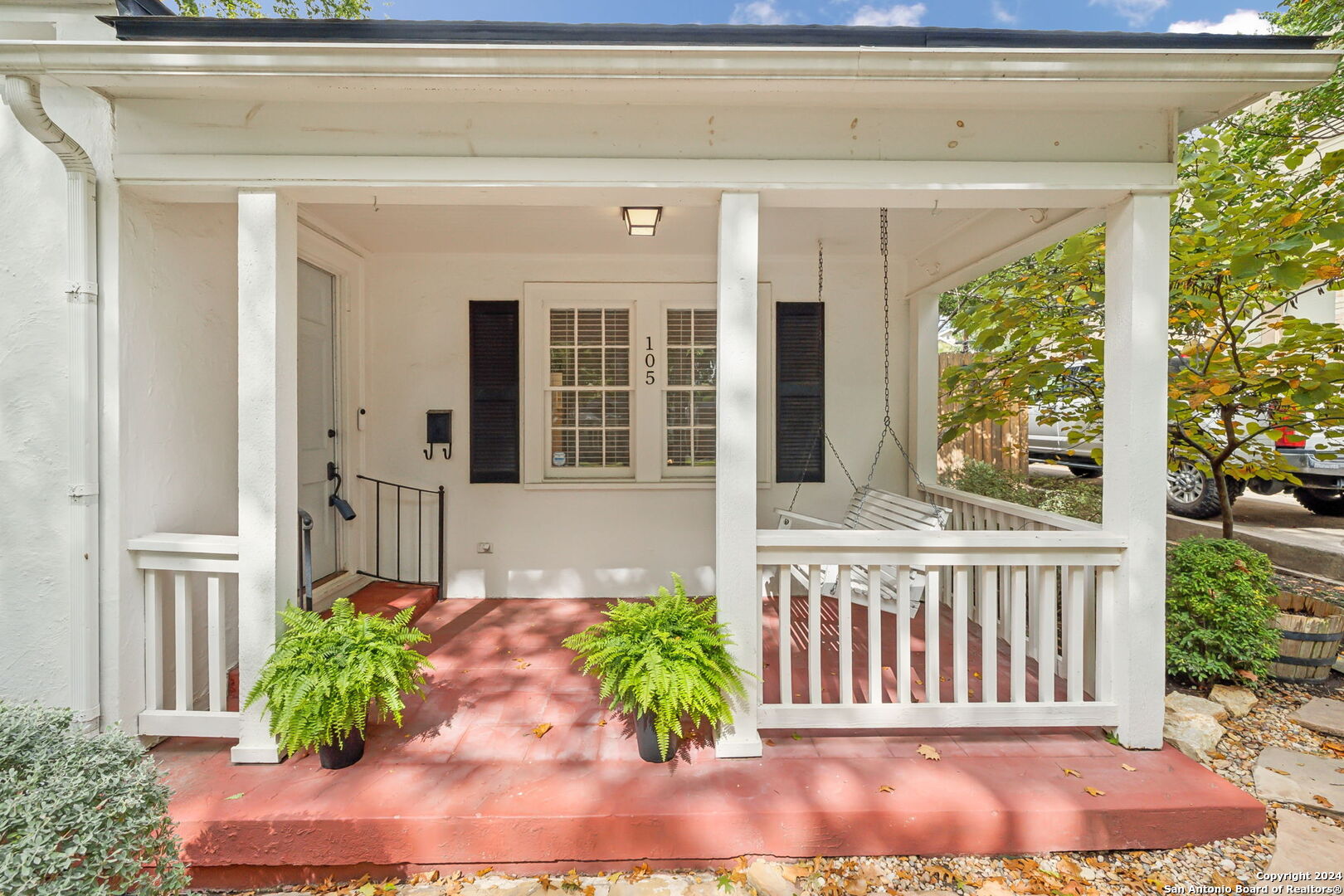 105 ROSEMARY AVE