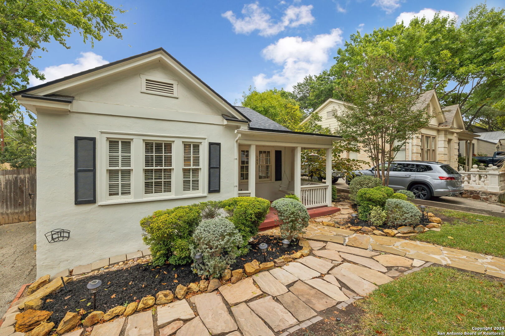 105 ROSEMARY AVE