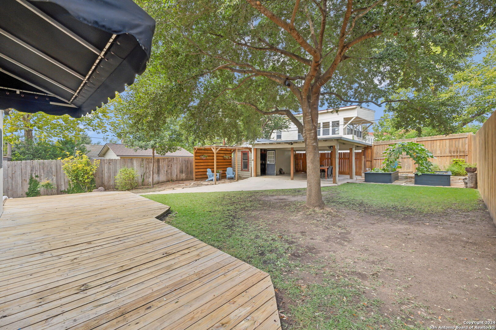 105 ROSEMARY AVE