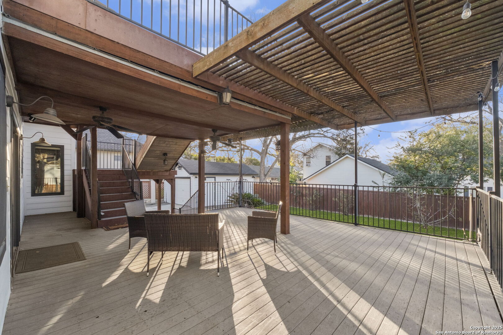 206 NORMANDY AVE