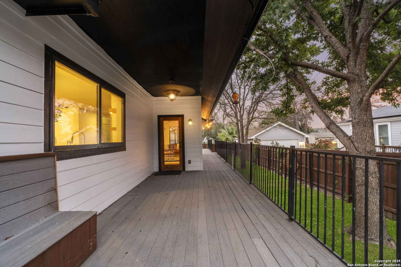 206 NORMANDY AVE