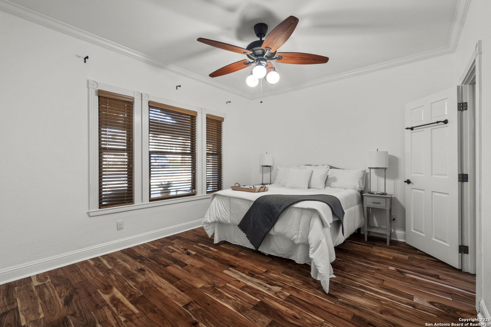 206 NORMANDY AVE