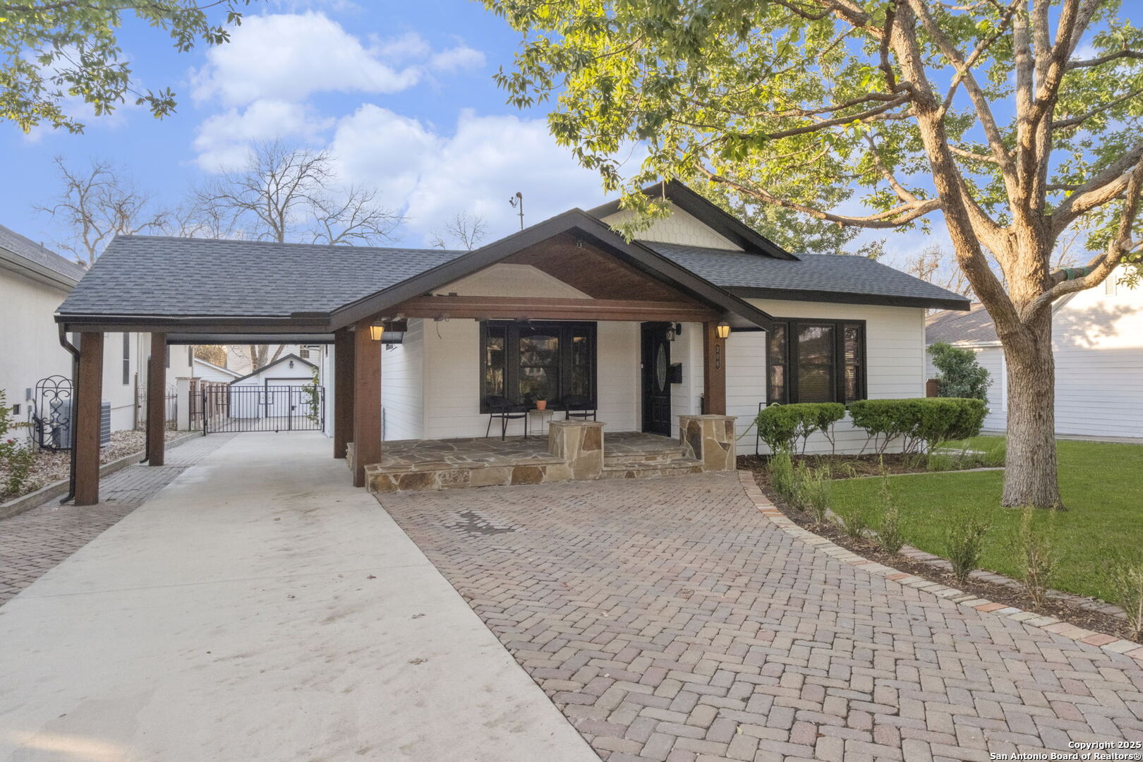 206 NORMANDY AVE