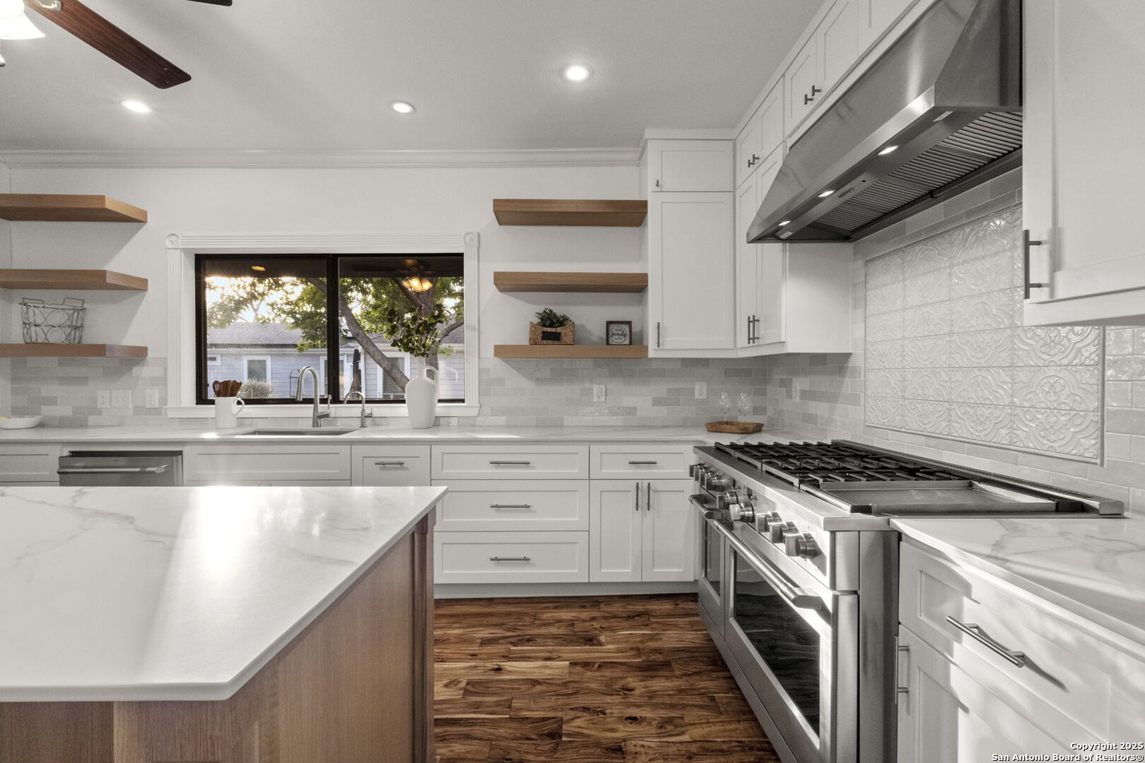 206 NORMANDY AVE