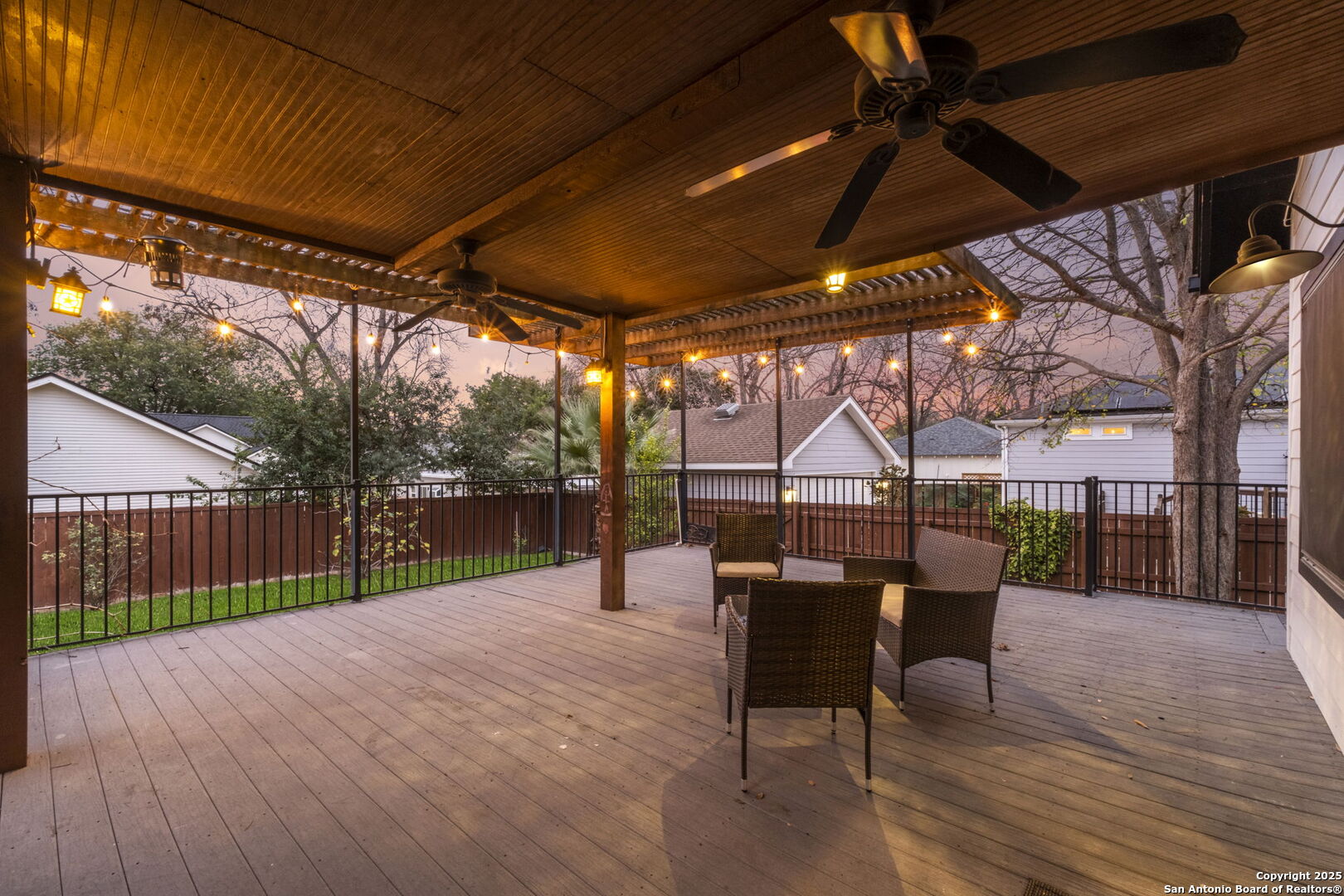 206 NORMANDY AVE