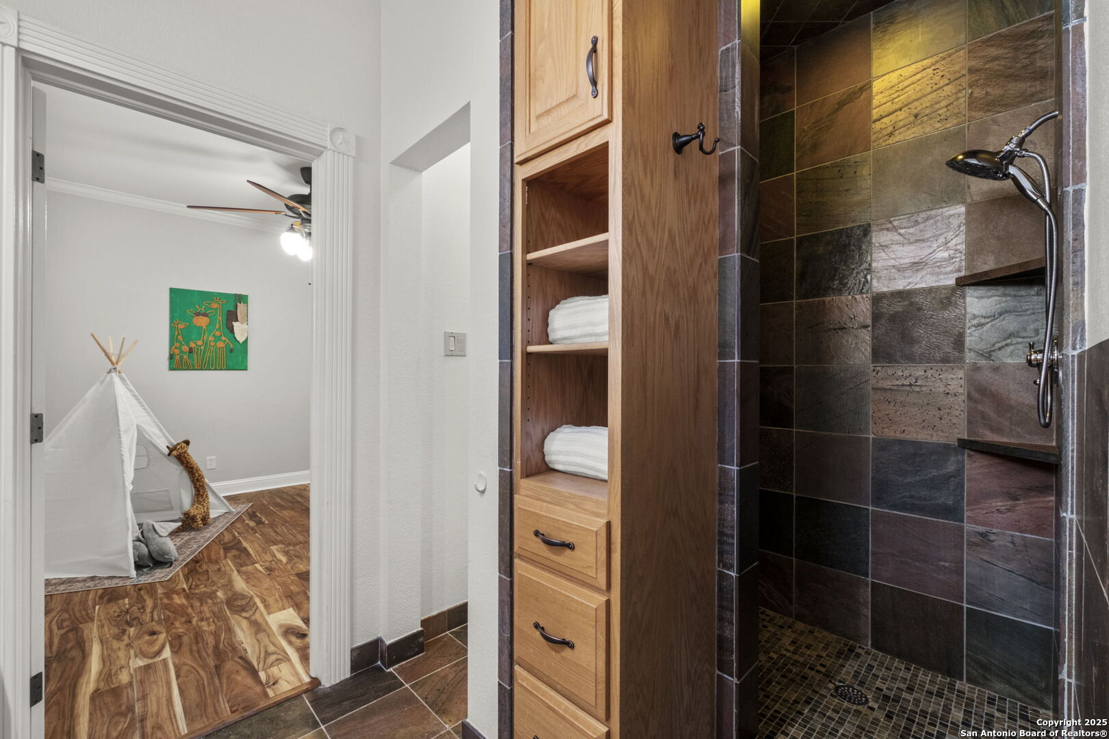 206 NORMANDY AVE