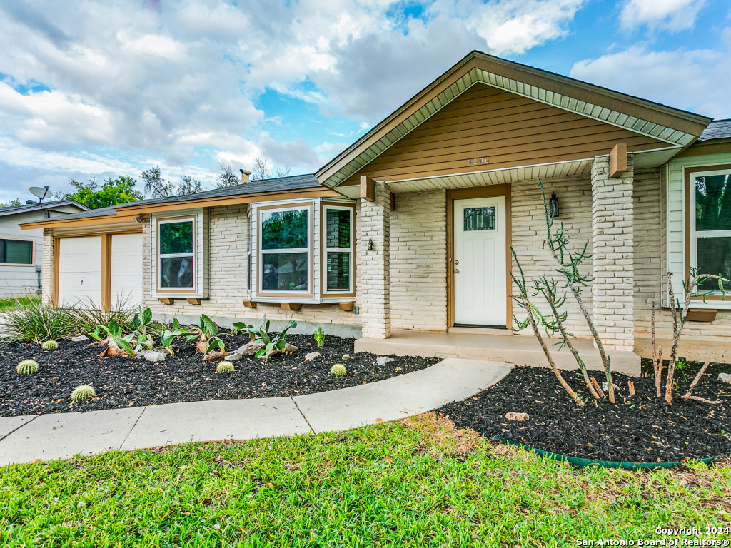 9206 KINGS PT
