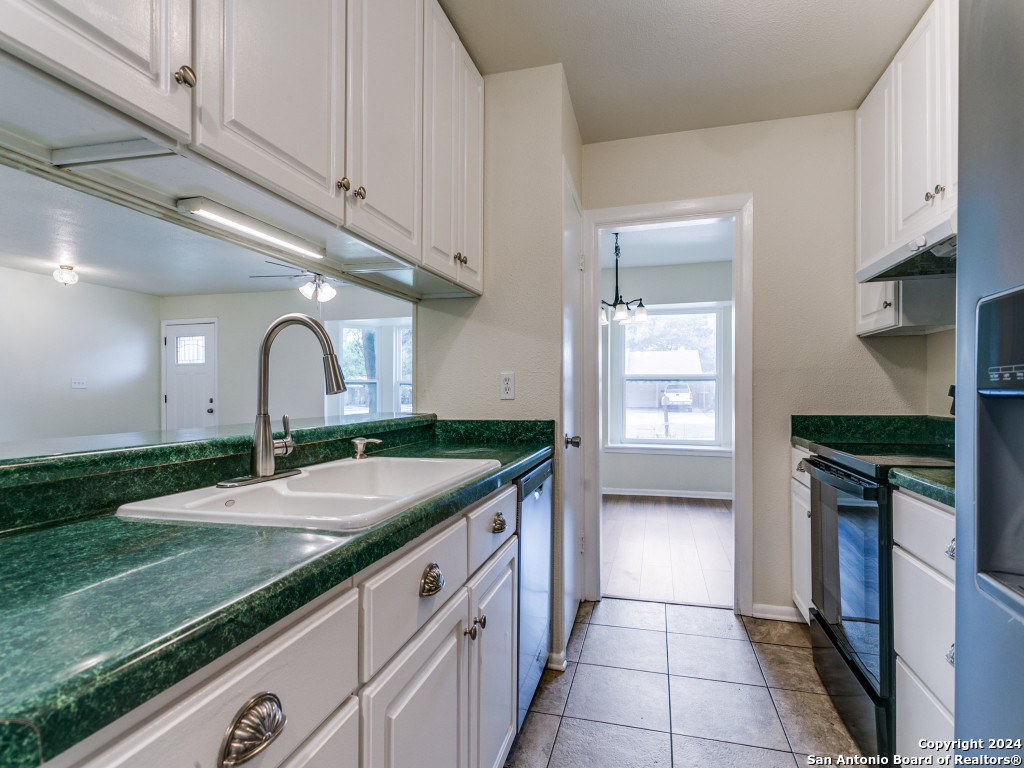9206 KINGS PT