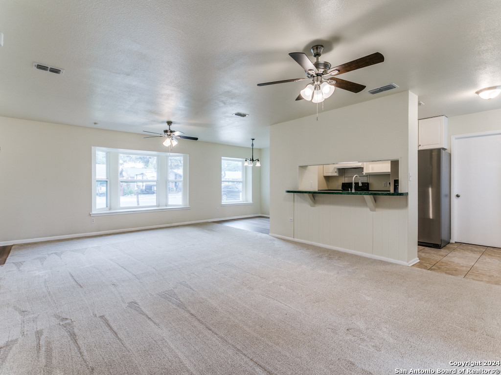 9206 KINGS PT