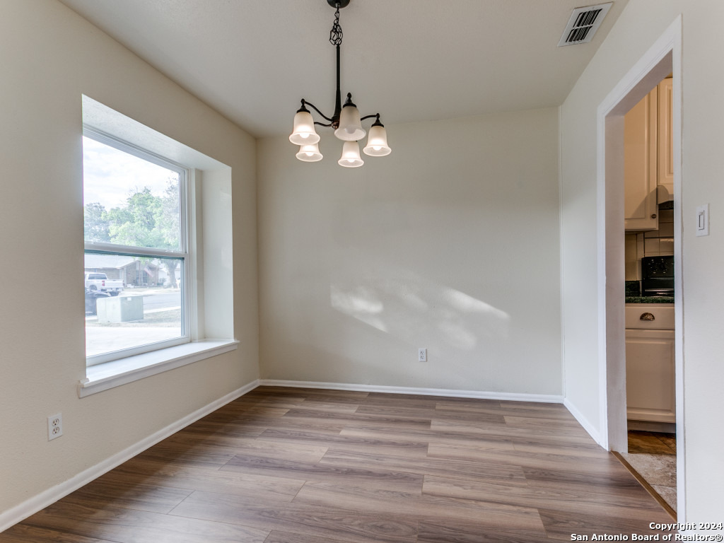 9206 KINGS PT