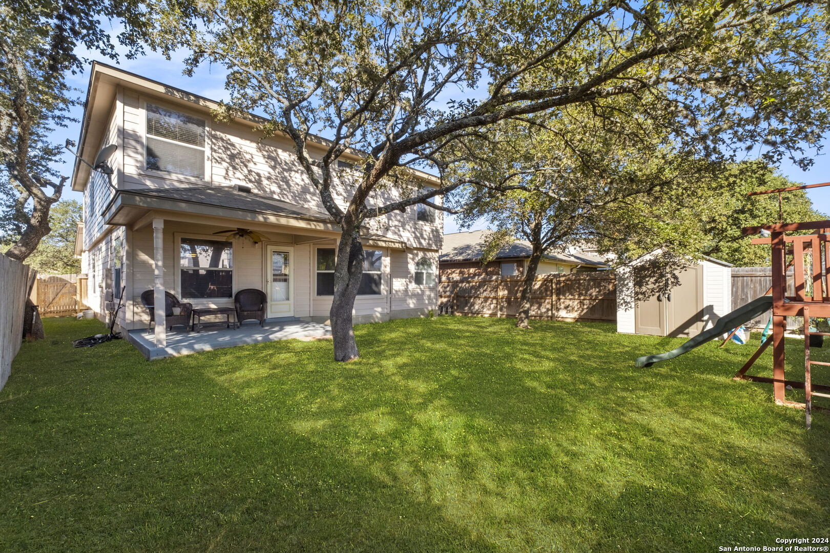 8210 MALOY MANOR