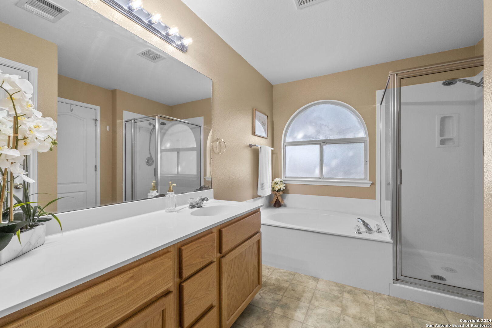 8210 MALOY MANOR
