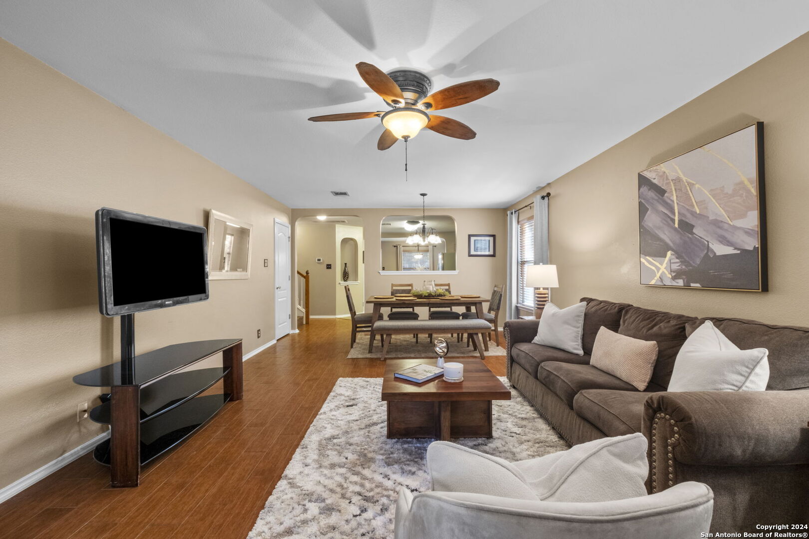 8210 MALOY MANOR