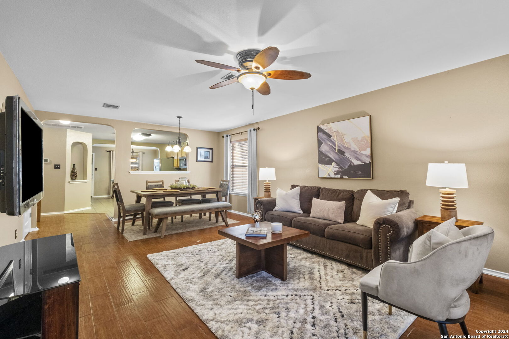 8210 MALOY MANOR