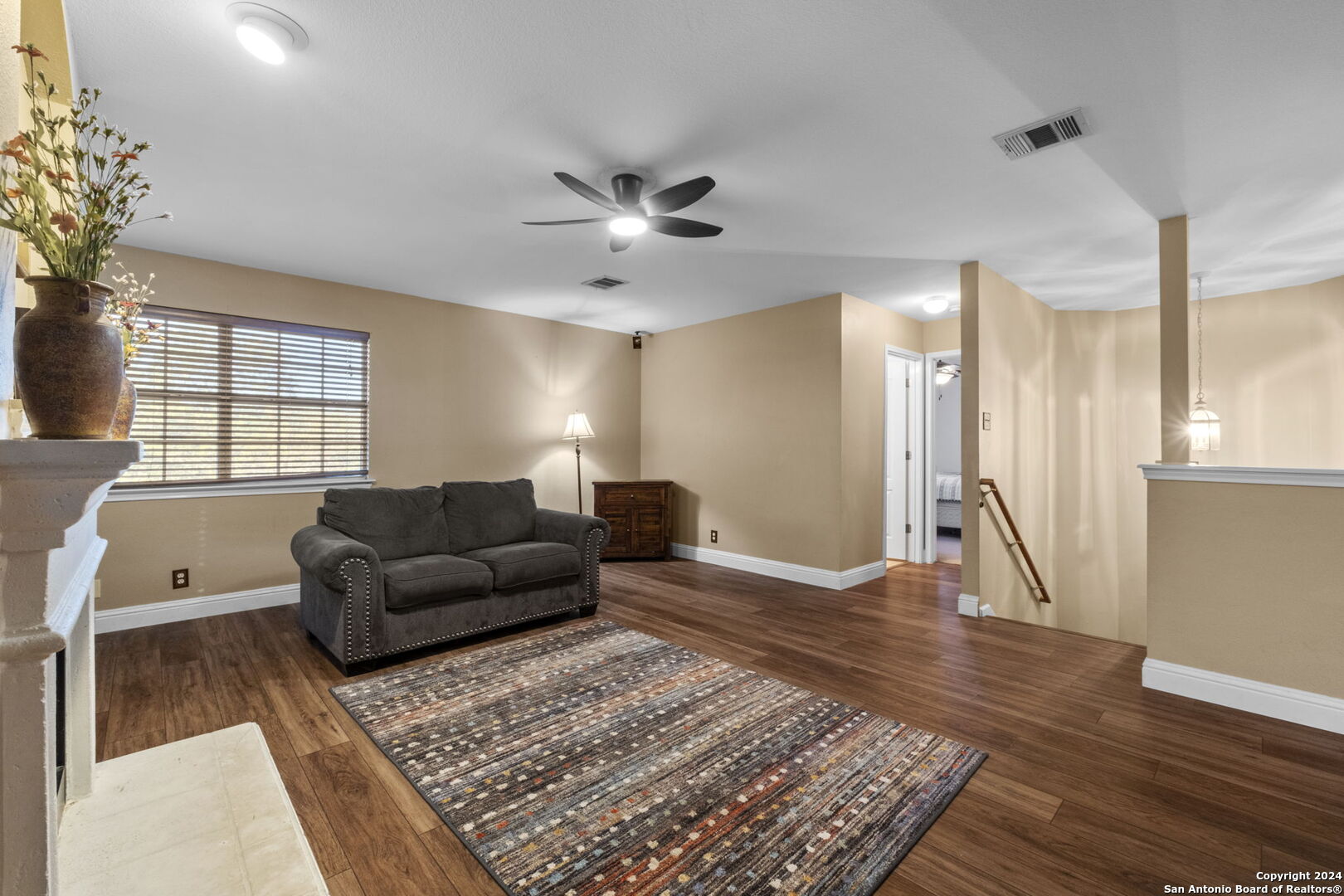 8210 MALOY MANOR