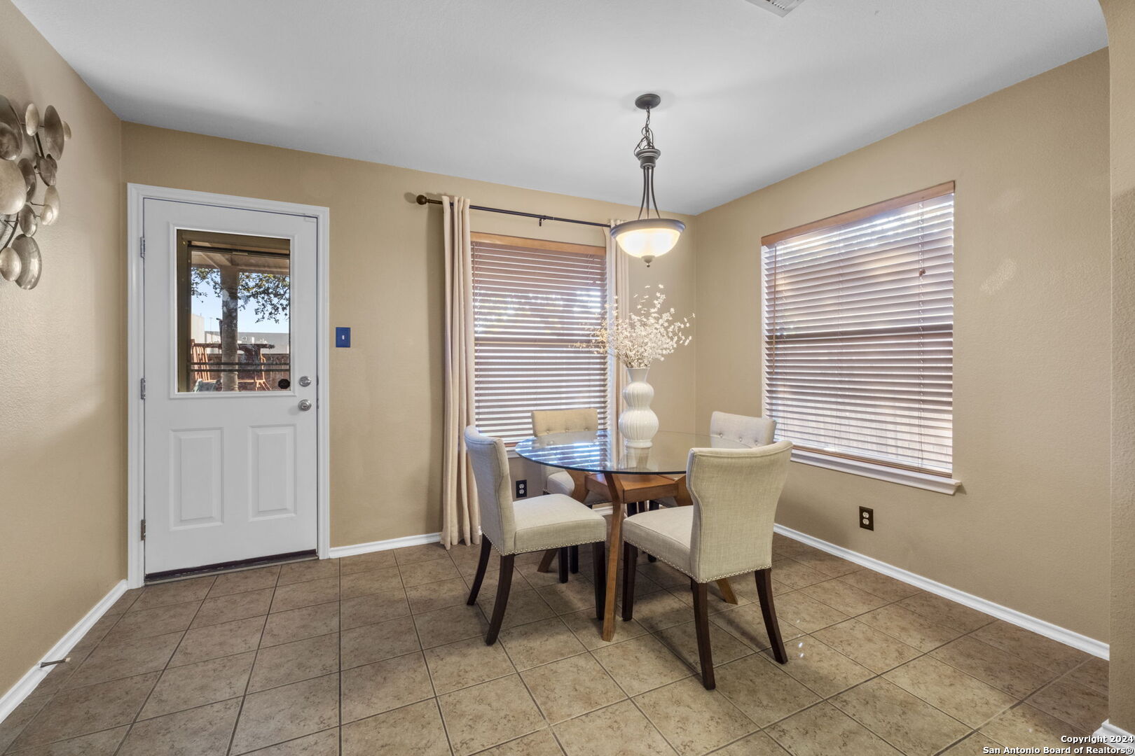 8210 MALOY MANOR
