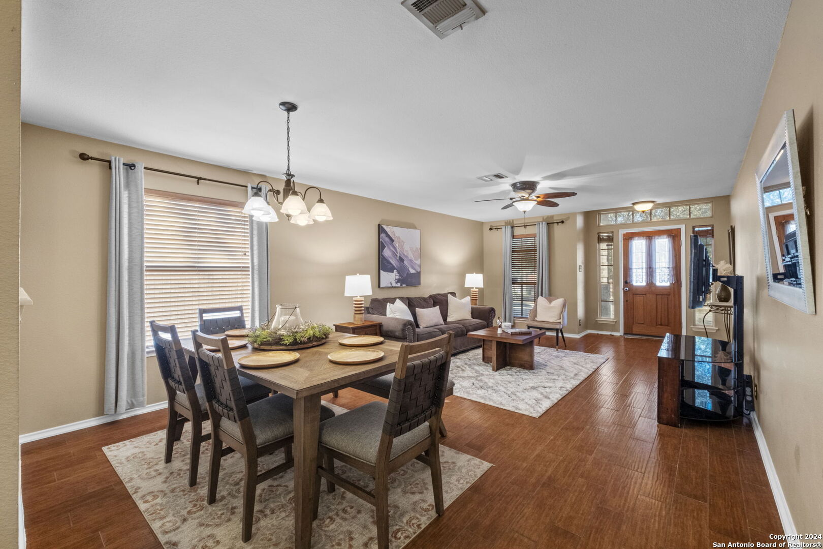8210 MALOY MANOR