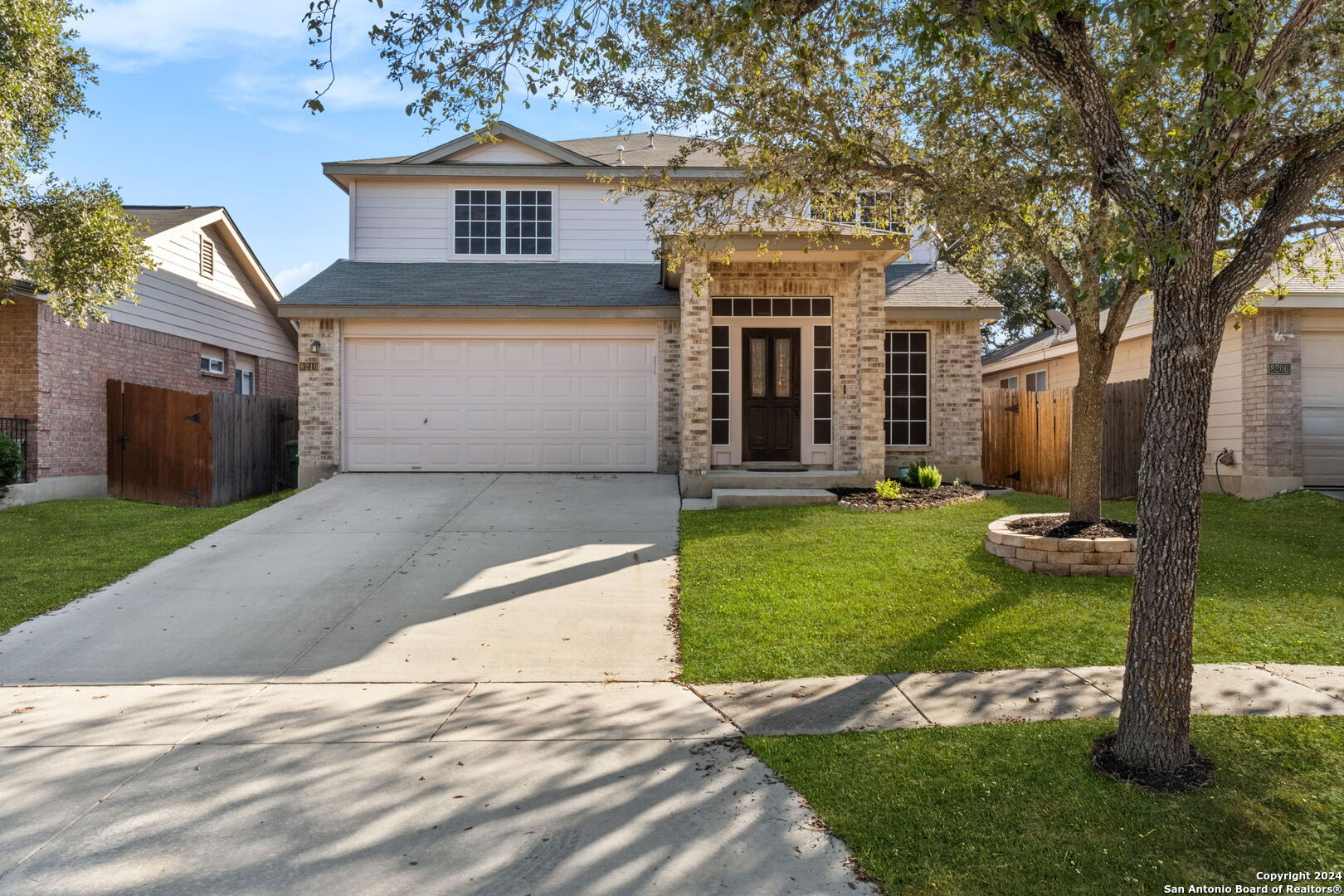 8210 MALOY MANOR