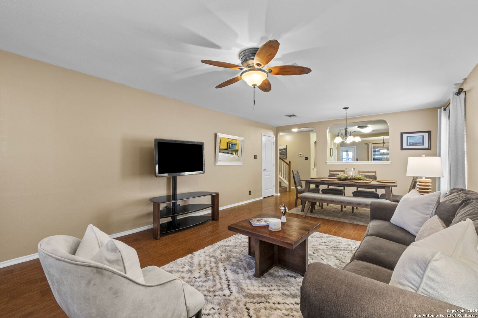 8210 MALOY MANOR