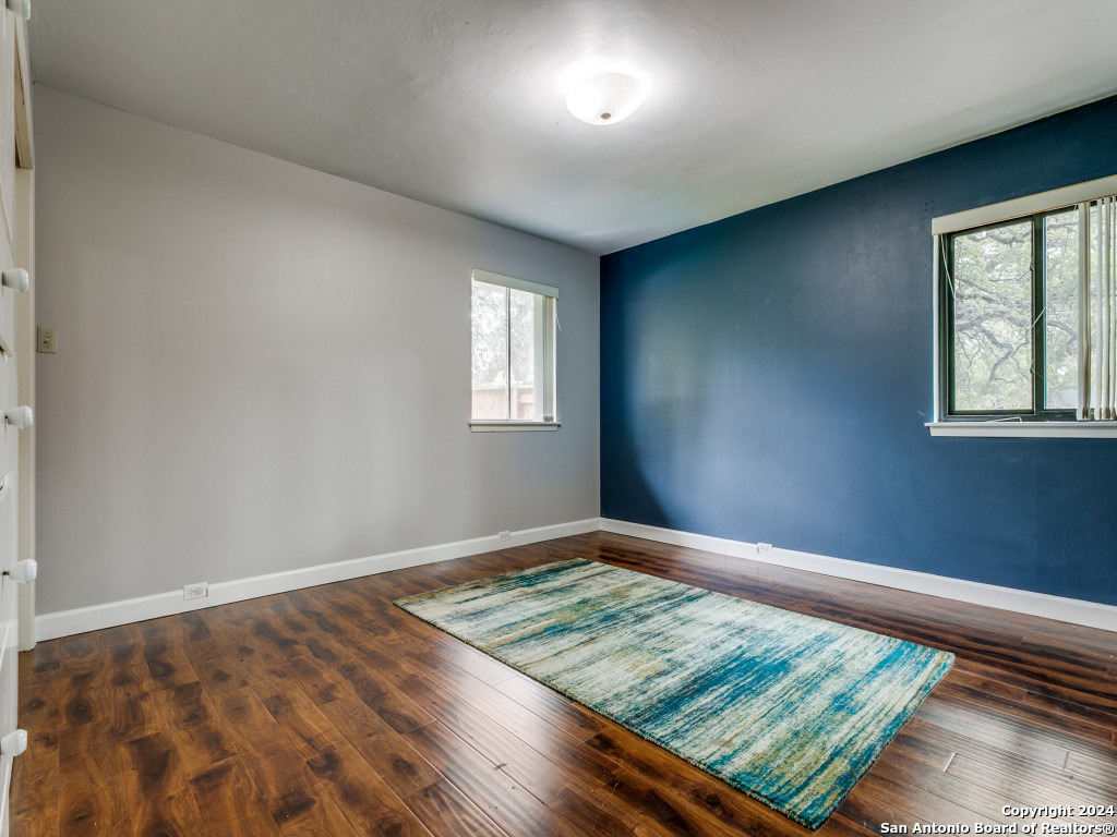 429 SKYFOREST DR