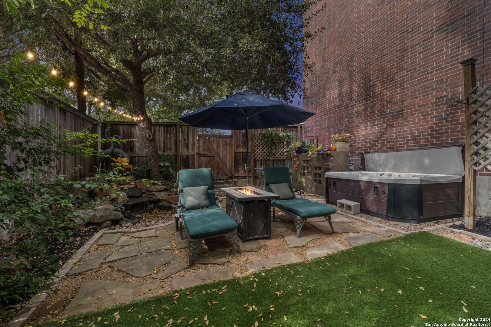 210 ARCADIA PL 5