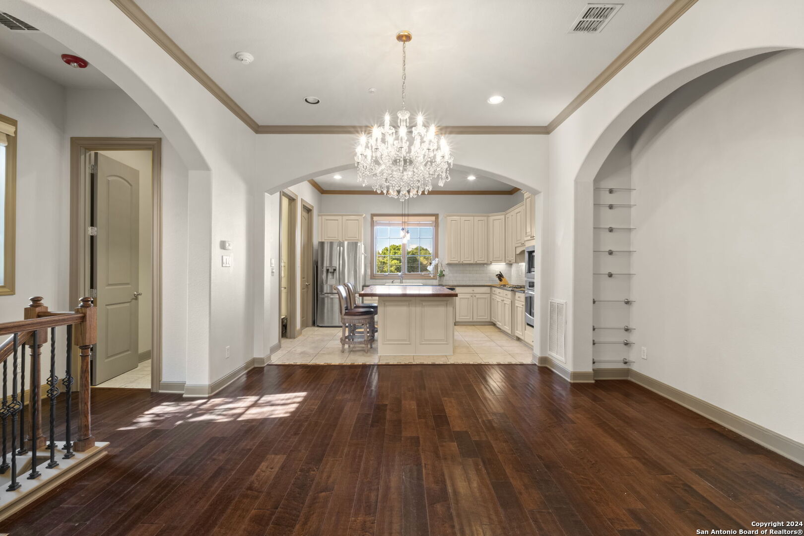 210 ARCADIA PL 5