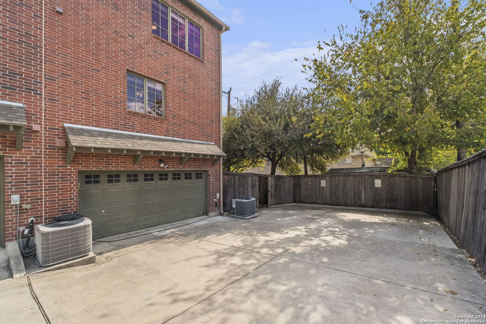 210 ARCADIA PL 5