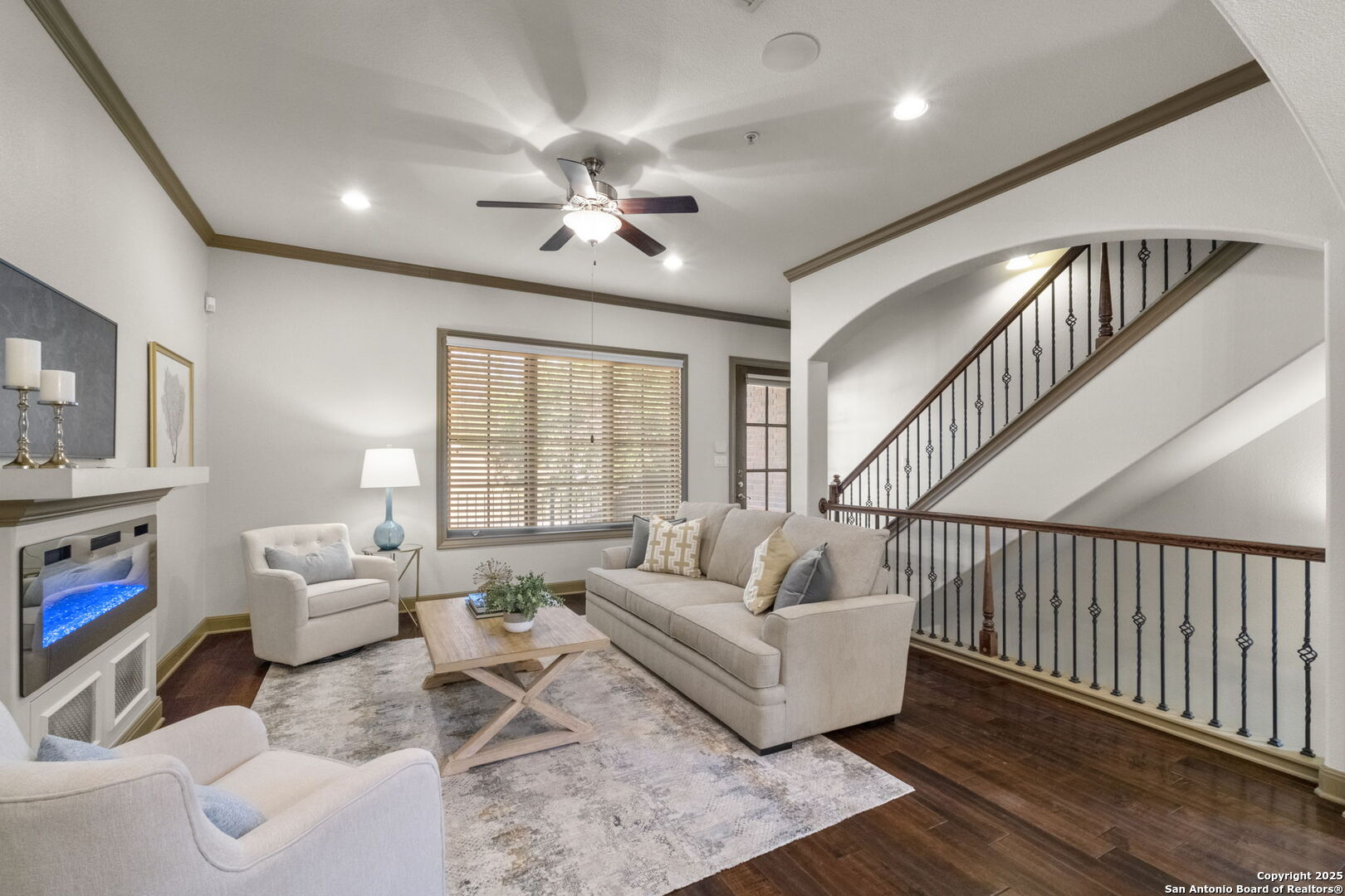 210 ARCADIA PL 5
