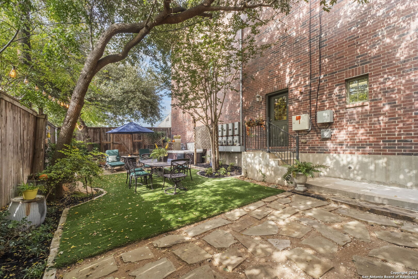 210 ARCADIA PL 5