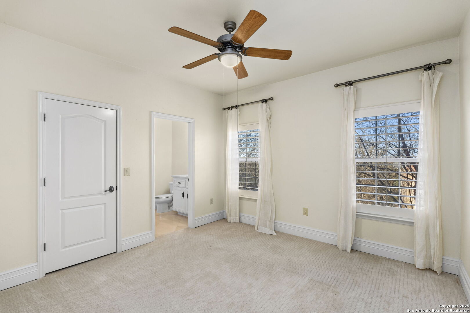 7897 BROADWAY 701