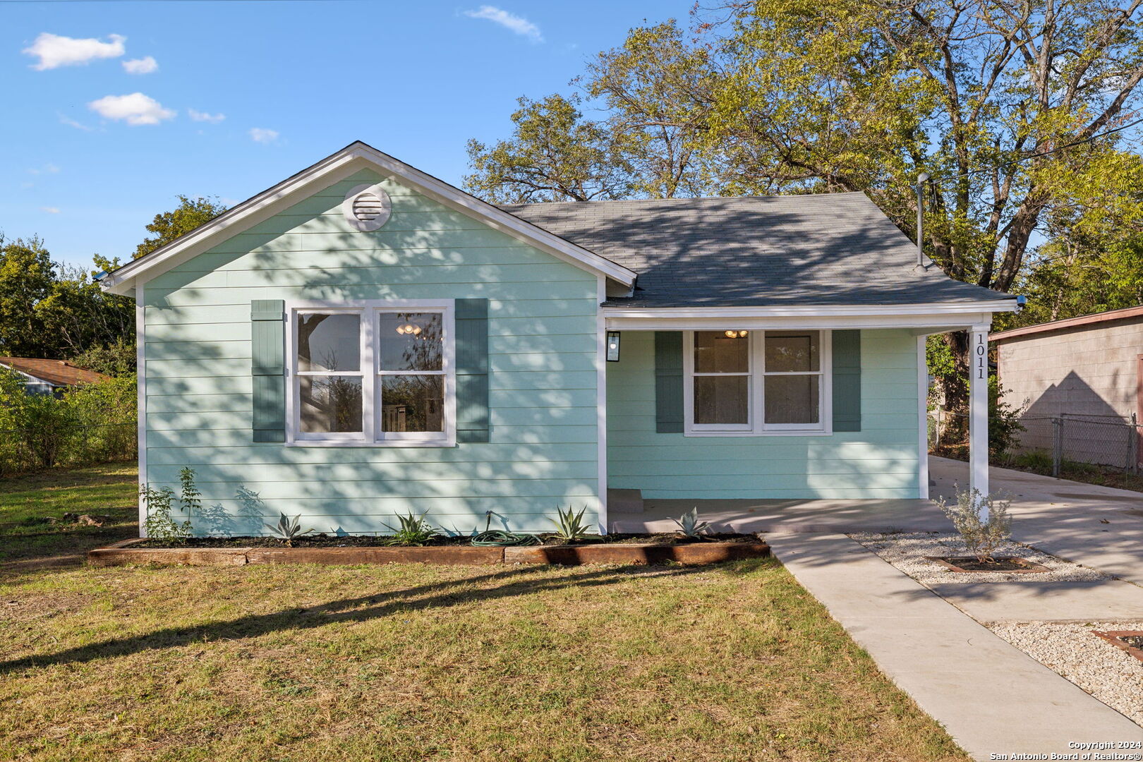 1011 WESTFALL AVE