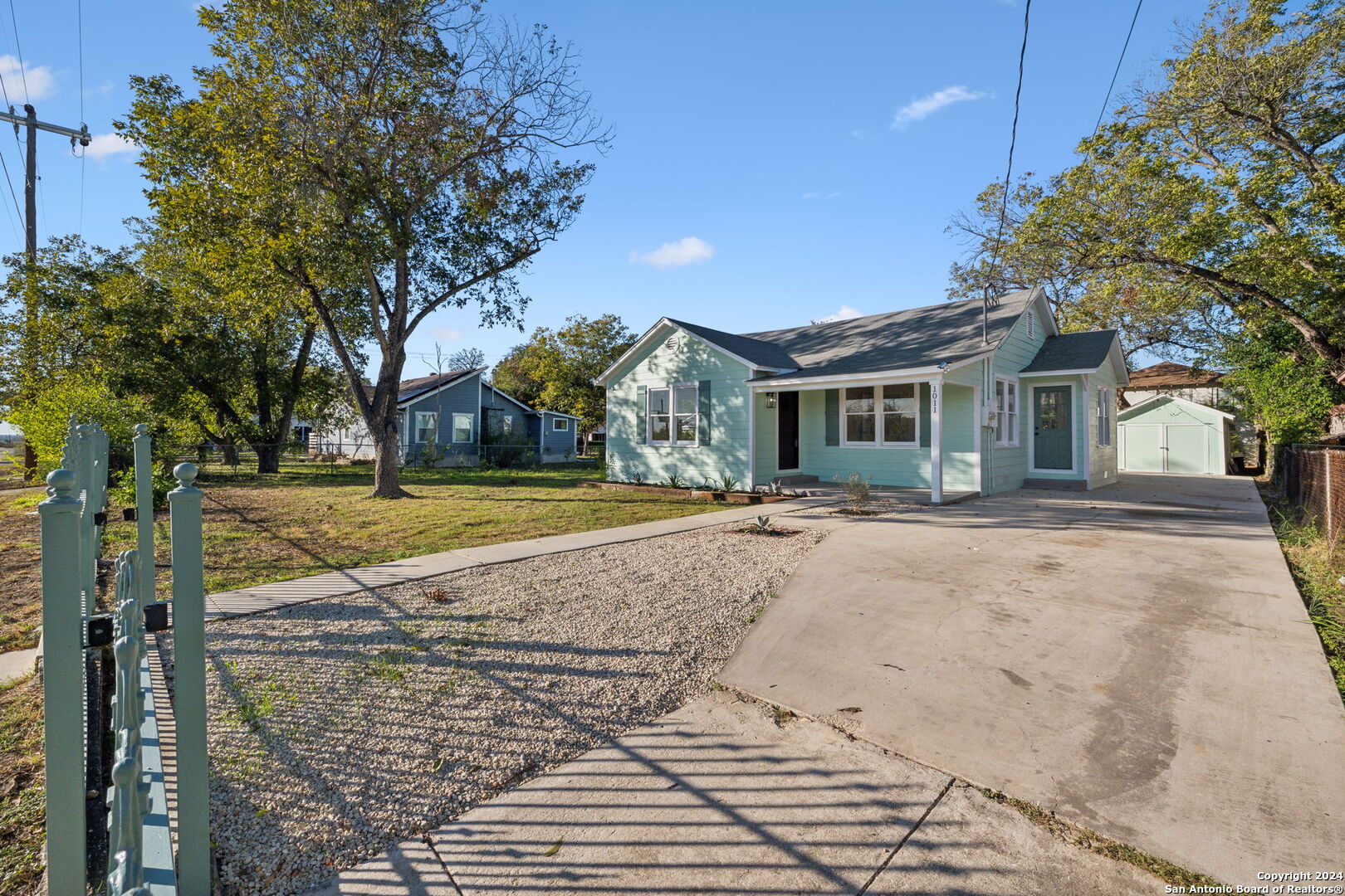 1011 WESTFALL AVE