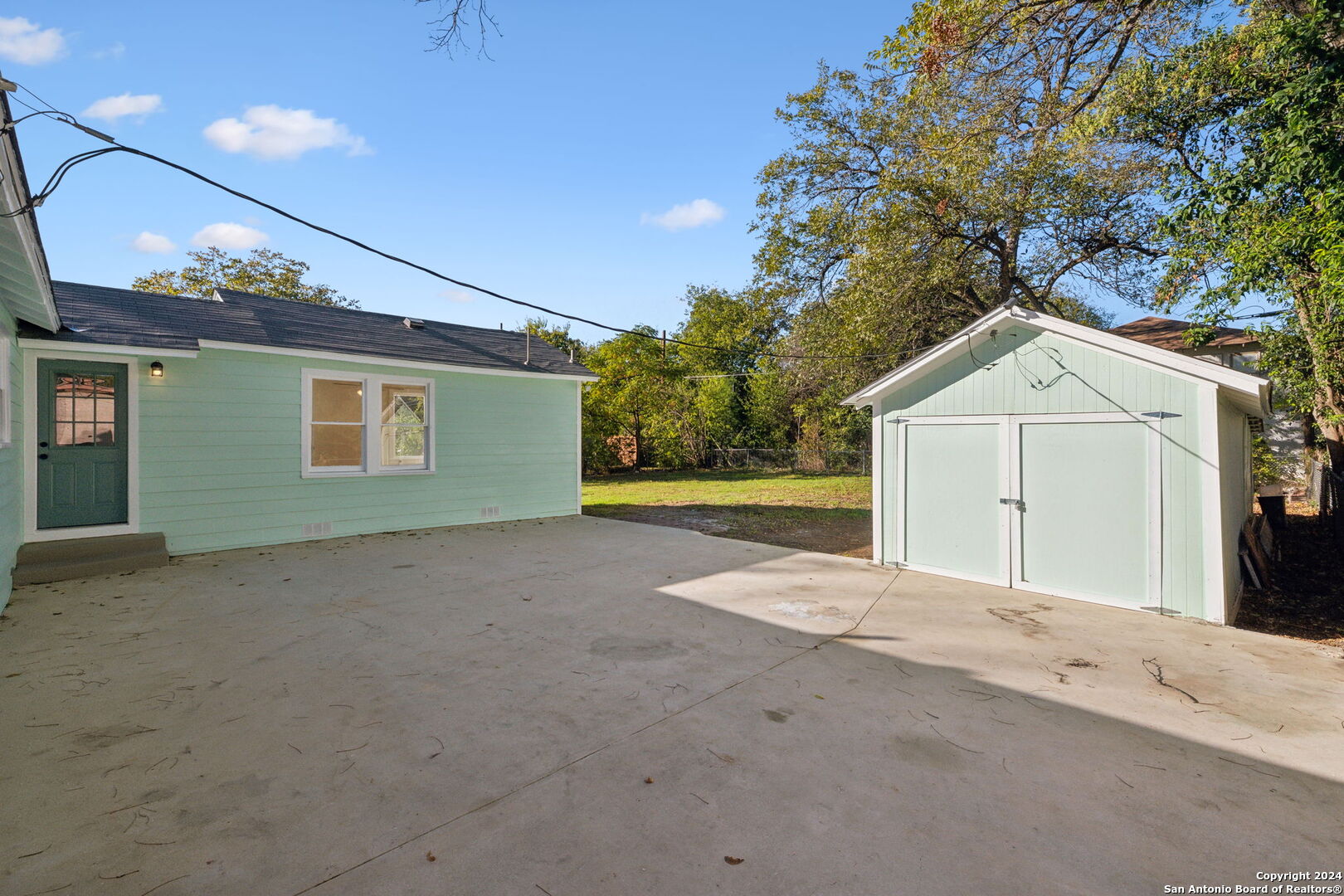1011 WESTFALL AVE
