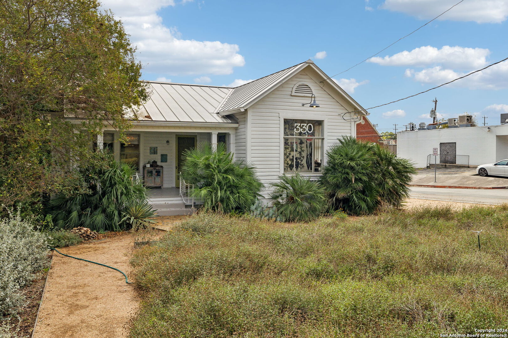 330 E Olmos Dr