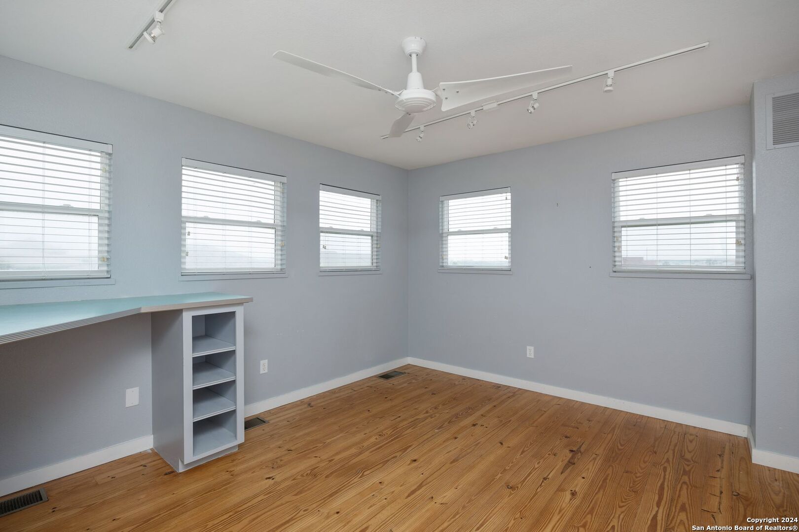 1802 Palisades