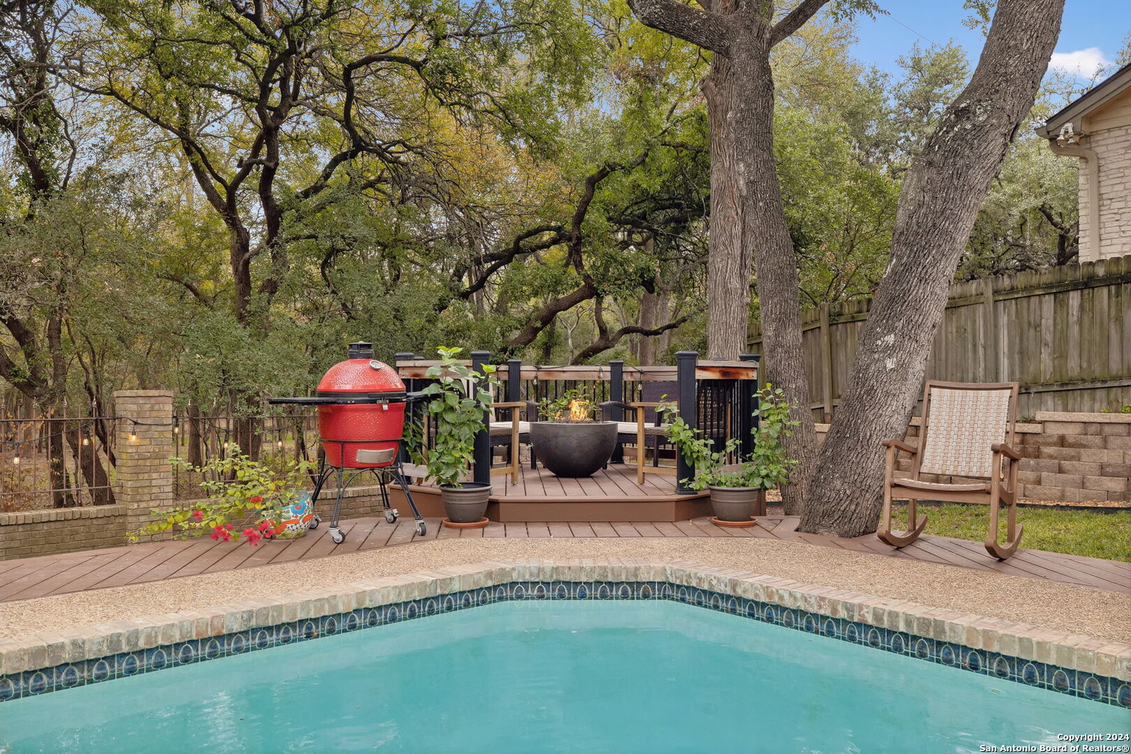 3042 Orchard Hill