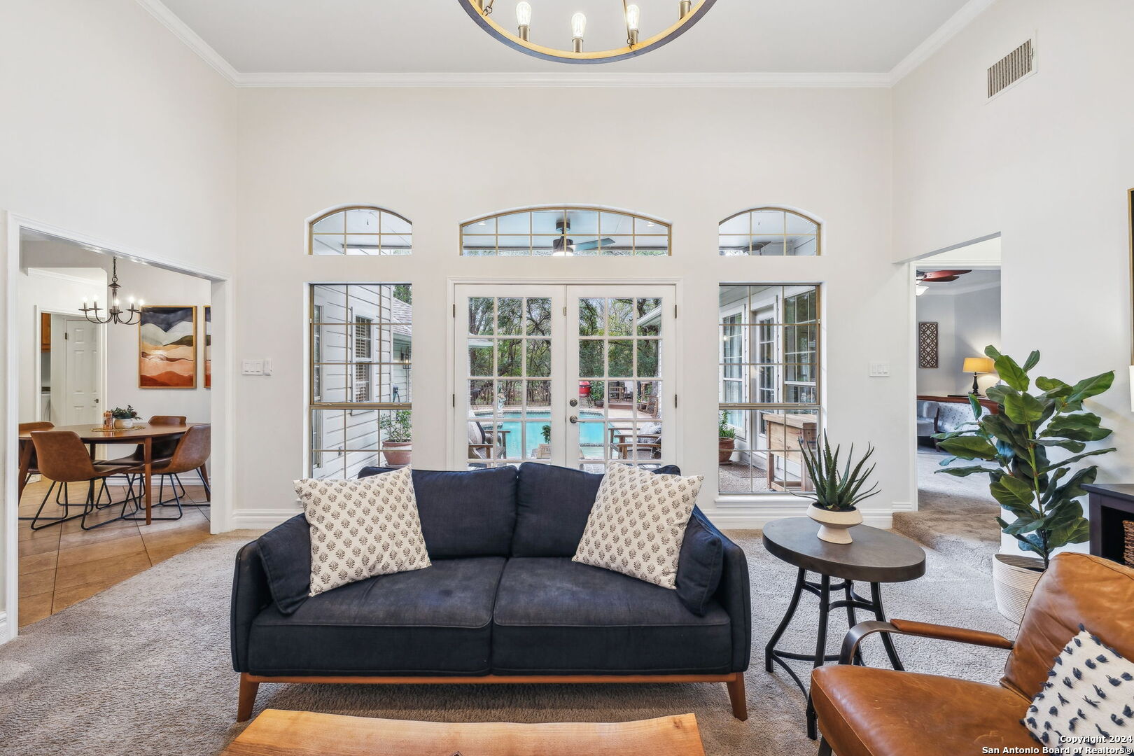 3042 Orchard Hill
