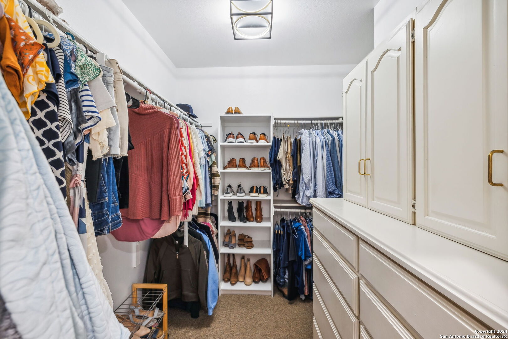 3042 Orchard Hill