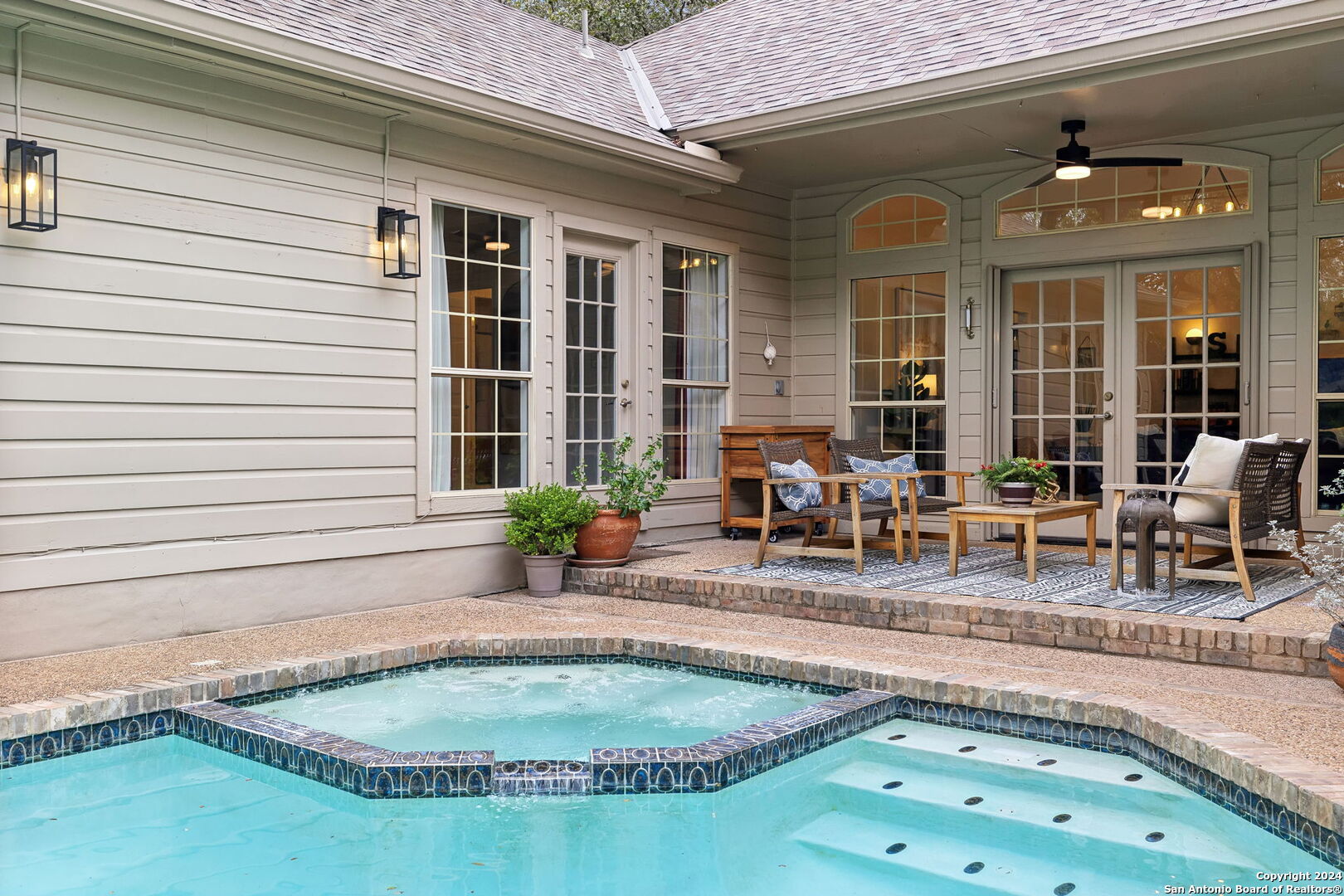 3042 Orchard Hill