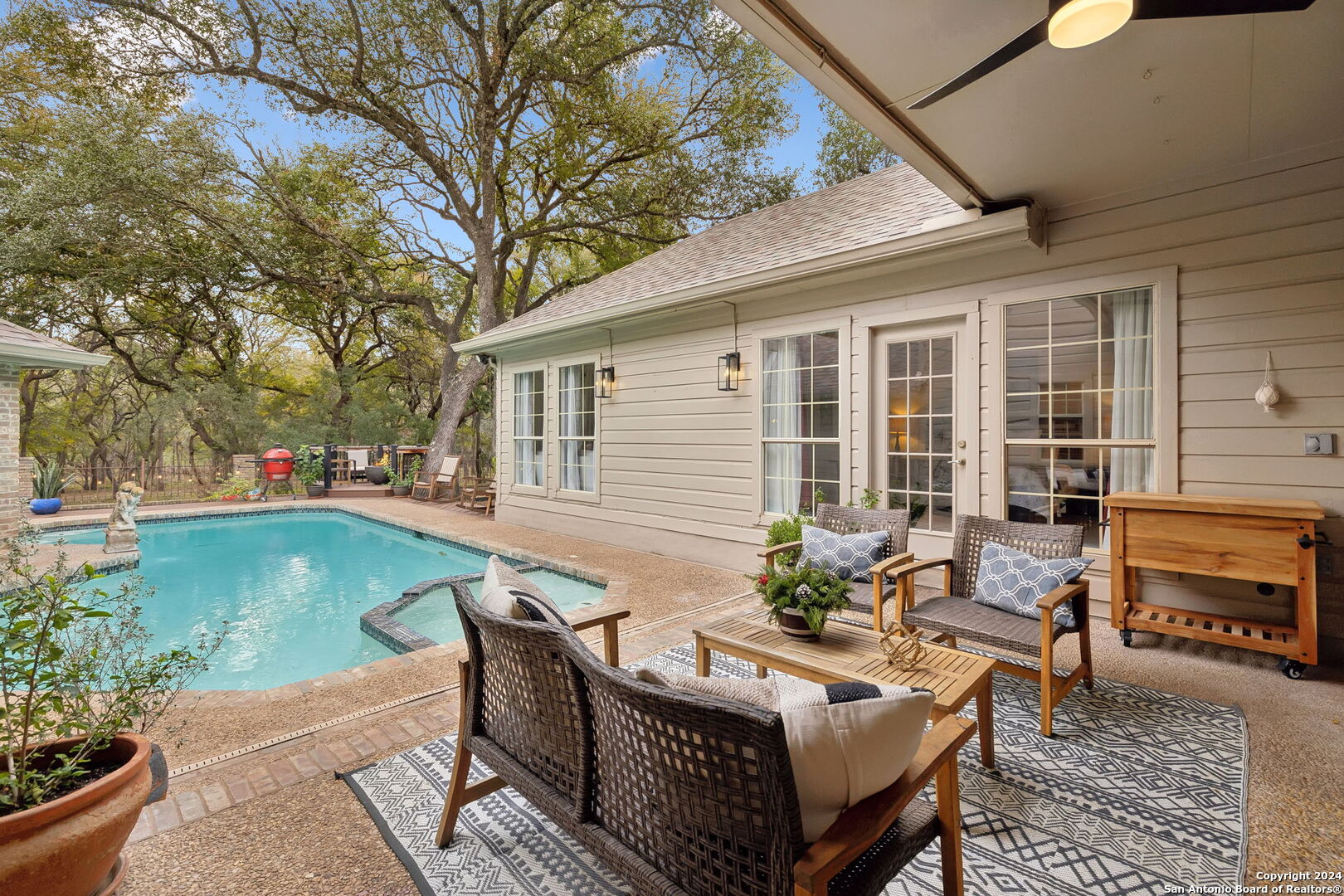 3042 Orchard Hill