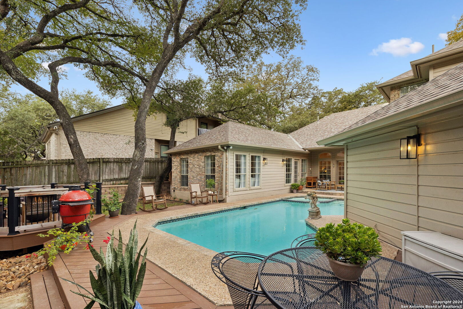 3042 Orchard Hill