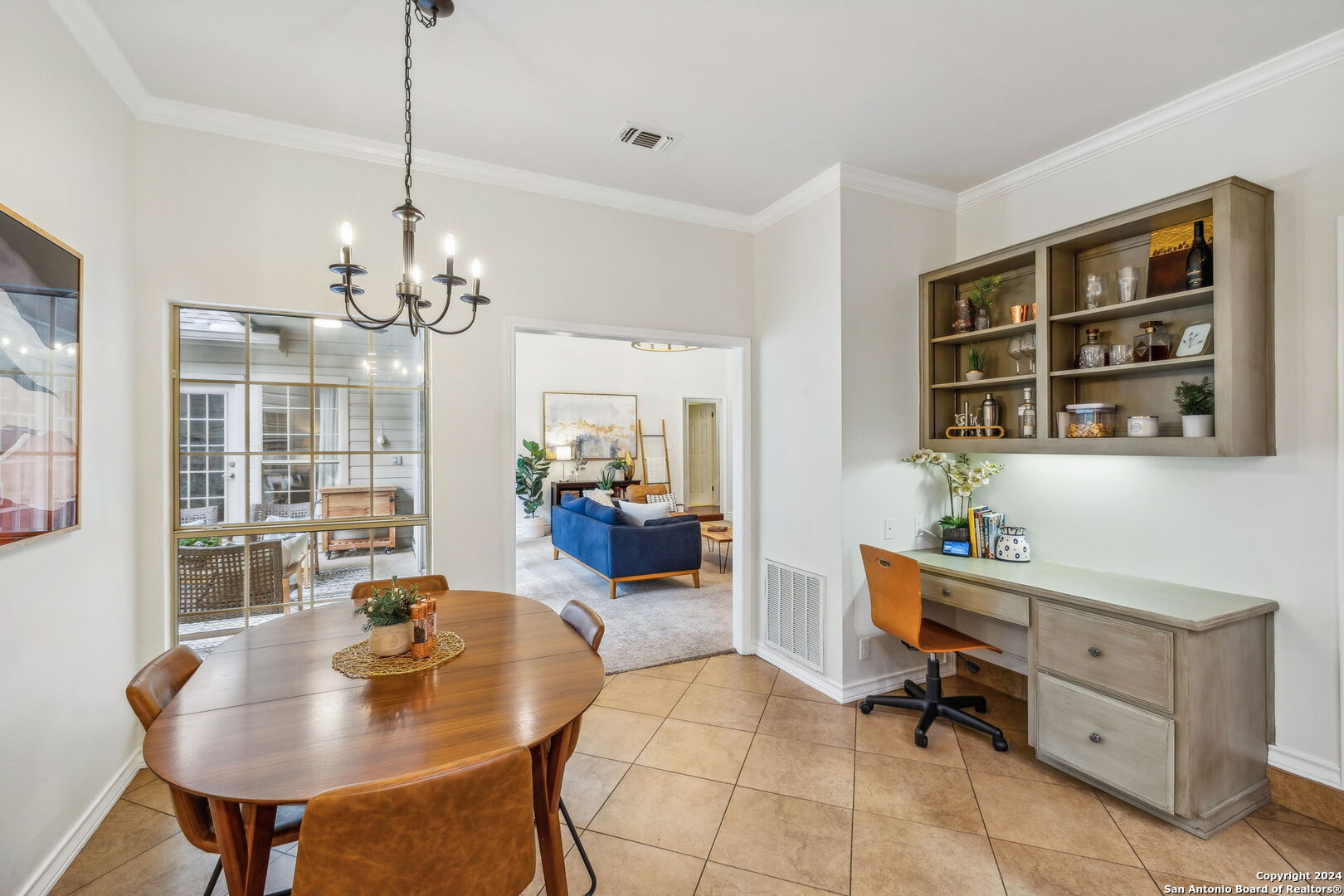 3042 Orchard Hill