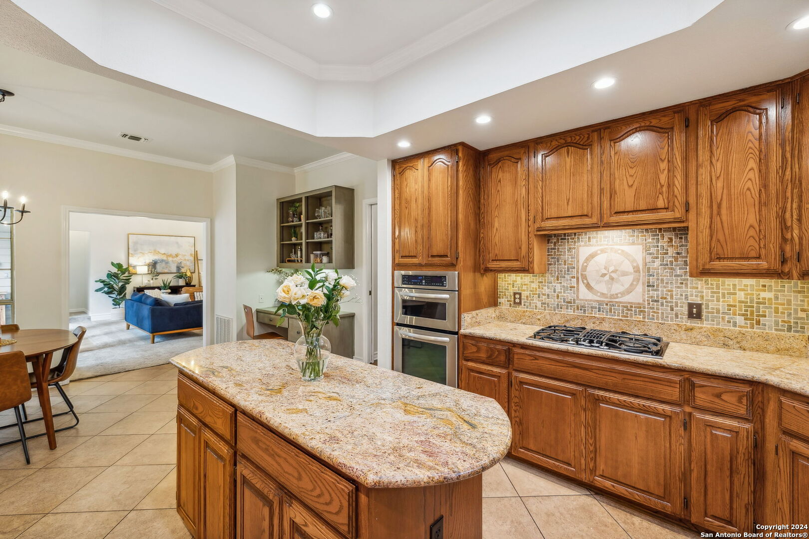 3042 Orchard Hill