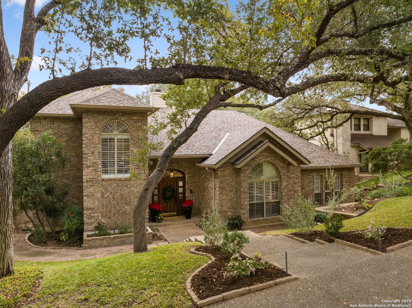 3042 Orchard Hill