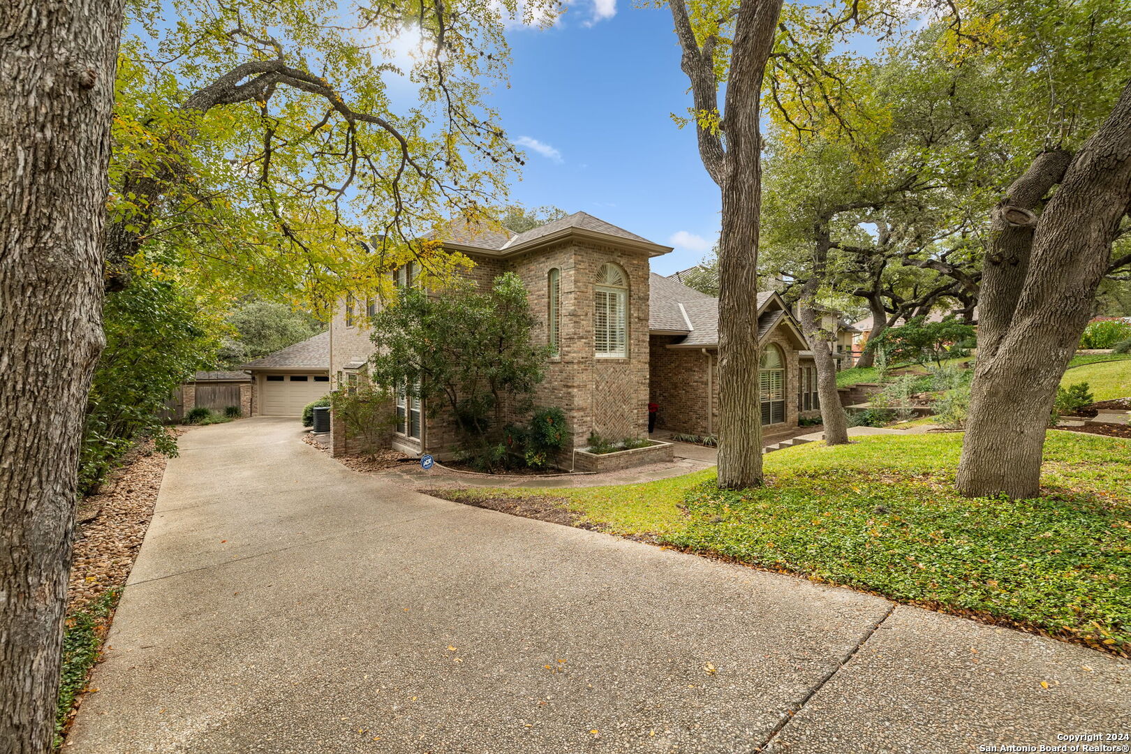 3042 Orchard Hill