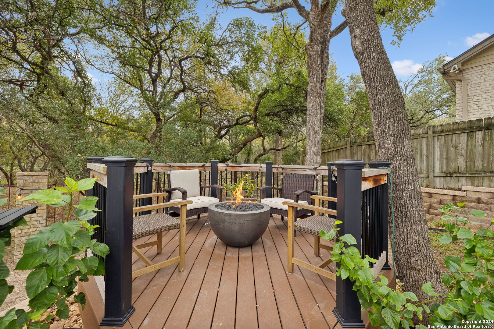 3042 Orchard Hill